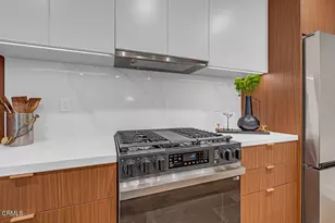 139 S Oak Knoll Ave, Pasadena, CA 91101 - Photo 11