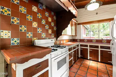 2300 El Moreno Street, La Crescenta, CA 91214 - Photo 15