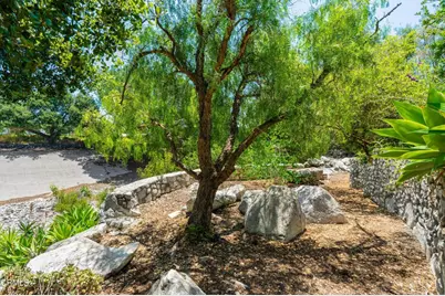 2300 El Moreno Street, La Crescenta, CA 91214 - Photo 67