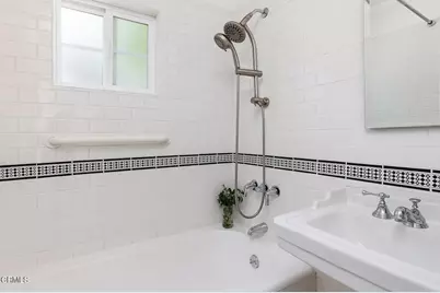1045 New York Drive, Altadena, CA 91001 - Photo 27