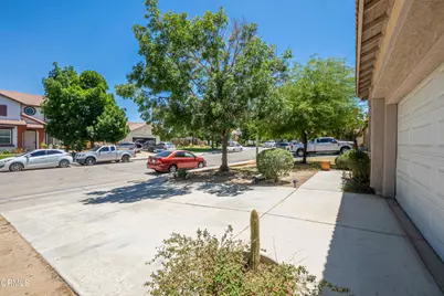 38519 37th Street, Palmdale, CA 93550 - Photo 5