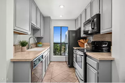 898 Temple Terrace #315, Los Angeles, CA 90042 - Photo 11