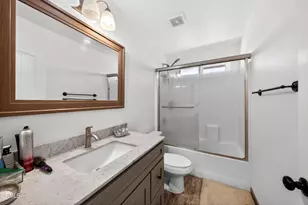 22422 Roundup Way, Apple Valley, CA 92308 - Photo 15