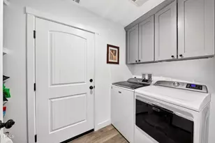 22422 Roundup Way, Apple Valley, CA 92308 - Photo 17