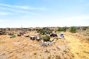 22422 Roundup Way, Apple Valley, CA 92308 - Photo 27
