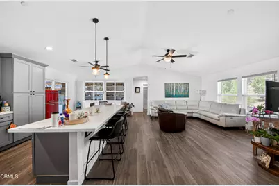 22422 Roundup Way, Apple Valley, CA 92308 - Photo 5