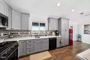 22422 Roundup Way, Apple Valley, CA 92308 - Photo 7