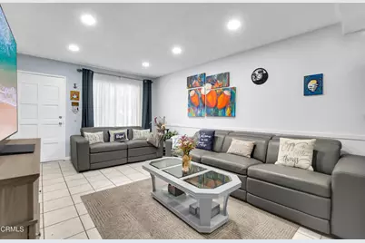 13175 Bromont Avenue, Sylmar, CA 91342 - Photo 3