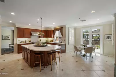 2741 Sleepy Hollow Place, Glendale, CA 91206 - Photo 13