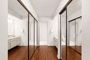 355 S Marengo Ave, Pasadena, CA 91101 - Photo 23