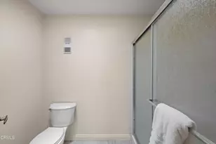 355 S Marengo Ave, Pasadena, CA 91101 - Photo 25
