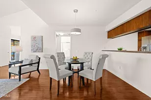 355 S Marengo Ave, Pasadena, CA 91101 - Photo 3