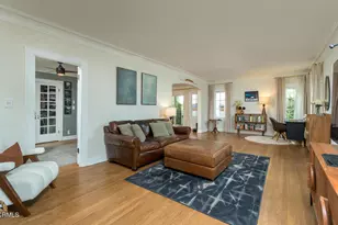 1014 N Marengo Ave, Pasadena, CA 91103 - Photo 7