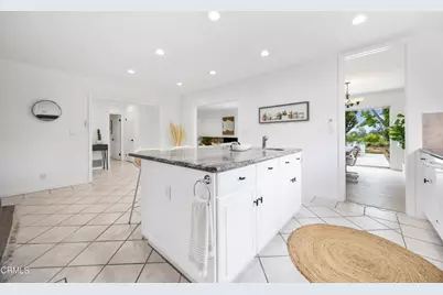 7015 Charrick Place, Tujunga, CA 91042 - Photo 15