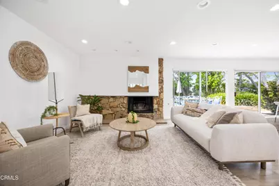 7015 Charrick Place, Tujunga, CA 91042 - Photo 7