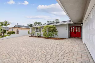 7015 Charrick Pl, Tujunga, CA 91042 - Photo 3