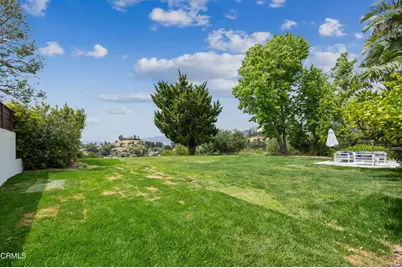 7015 Charrick Place, Tujunga, CA 91042 - Photo 35
