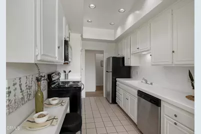 497 E California Boulevard #203, Pasadena, CA 91106 - Photo 11
