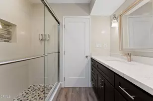385 S Oakland Ave, Pasadena, CA 91001 - Photo 21