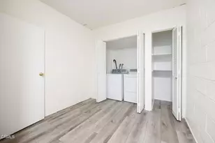 49 N Parkwood Ave, Pasadena, CA 91107 - Photo 25
