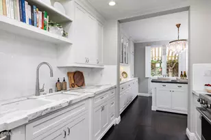 1133 S Orange Grove Blvd, Pasadena, CA 91105 - Photo 11