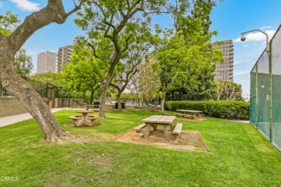 800 W 1st Street #2107, Los Angeles, CA 90012 - Photo 39