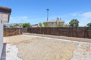 23243 Golden Eye Ln, Moreno Valley, CA 92557 - Photo 41