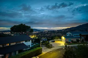1740 Hillfair Dr, Glendale, CA 91208 - Photo 51