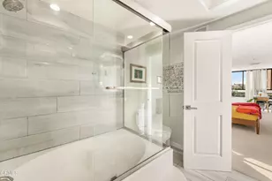 880 W 1st St, Los Angeles, CA 90012 - Photo 33