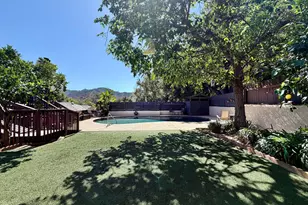 1474 Hillside Dr, Glendale, CA 91208 - Photo 27