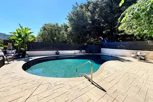 1474 Hillside Dr, Glendale, CA 91208 - Photo 25