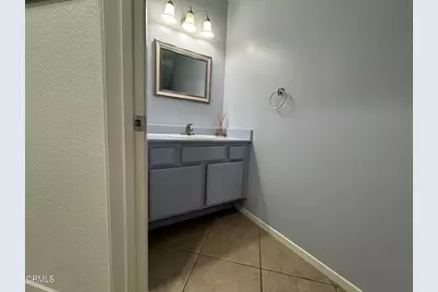 11337 Dronfield Terrace #4, Los Angeles, CA 91331 - Photo 11