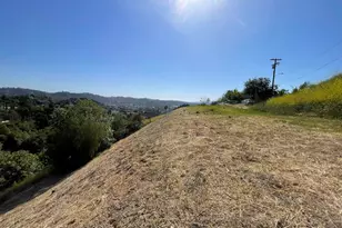 3612 N Paseo Dr, Los Angeles, CA 90065 - Photo 1