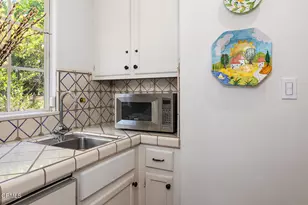 612 Landor Ln, Pasadena, CA 91106 - Photo 13