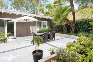1420 N Arroyo Blvd, Pasadena, CA 91103 - Photo 13
