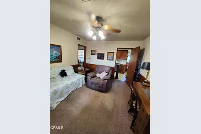 10939 Elinda, Los Angeles, CA 91352 - Photo 19