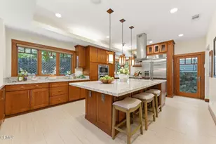 130 S Arroyo Blvd, Pasadena, CA 91105 - Photo 13