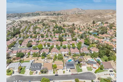28942 Rue Daniel, Santa Clarita, CA 91387 - Photo 41