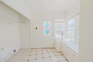 1151 Rose Ave, Pasadena, CA 91107 - Photo 15