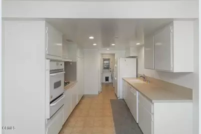 337 E Plymouth Street, Glendora, CA 91740 - Photo 11