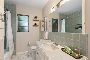 297 S Madison Ave, Pasadena, CA 91101 - Photo 9