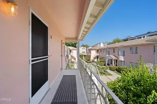 297 S Madison Ave, Pasadena, CA 91101 - Photo 23