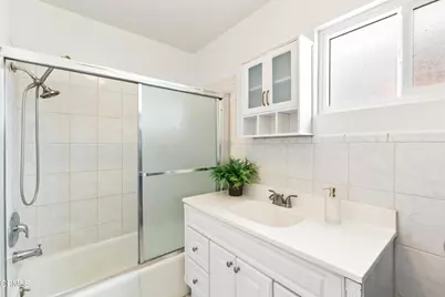 630 E Orange Grove Avenue #A, Burbank, CA 91501 - Photo 17