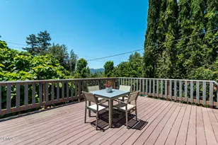 2338 Orange Cove Ave, La Crescenta, CA 91214 - Photo 45