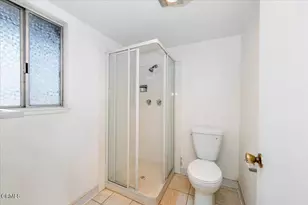 823 N Altadena Dr, Pasadena, CA 91107 - Photo 37