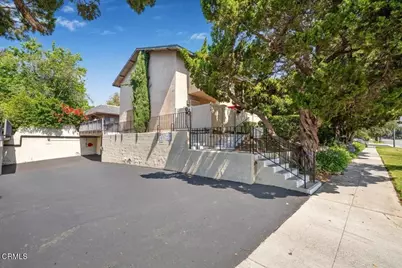 823 N Altadena Drive, Pasadena, CA 91107 - Photo 5