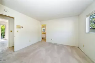 823 N Altadena Dr, Pasadena, CA 91107 - Photo 25