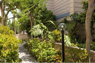701 E Harvard Street #10, Glendale, CA 91205 - Photo 5