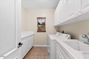 27007 Cliffie Way, Santa Clarita, CA 91387 - Photo 43