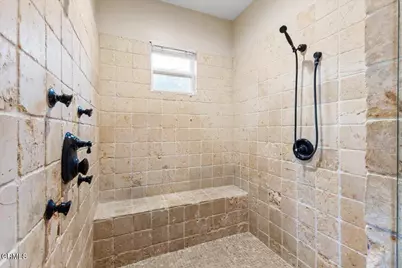 27007 Cliffie Way, Santa Clarita, CA 91387 - Photo 37